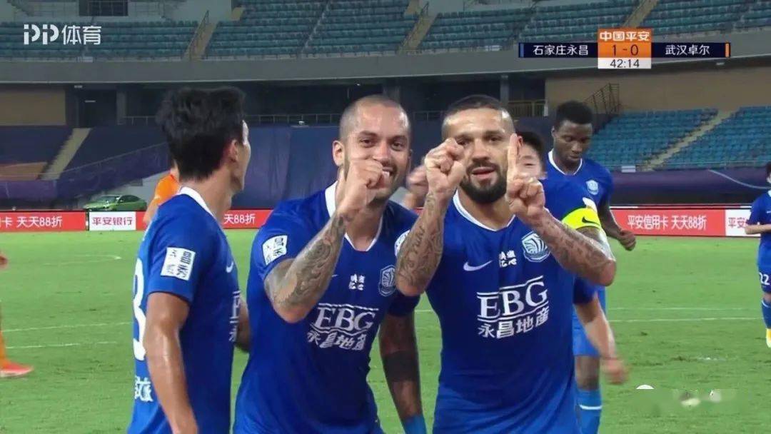  拉齐奥门将神勇发挥，多次扑救力保球队城门不失