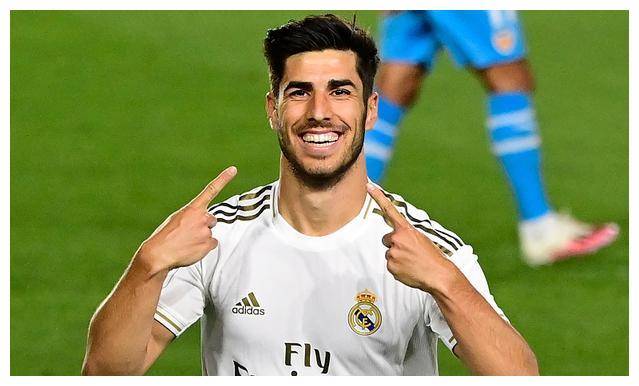  特鲁瓦主场大胜阿雅克肖，前锋线全面开花展实力